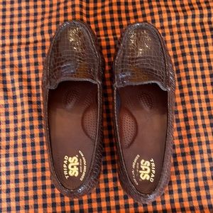 SAS loafers, size 8, hardly worn